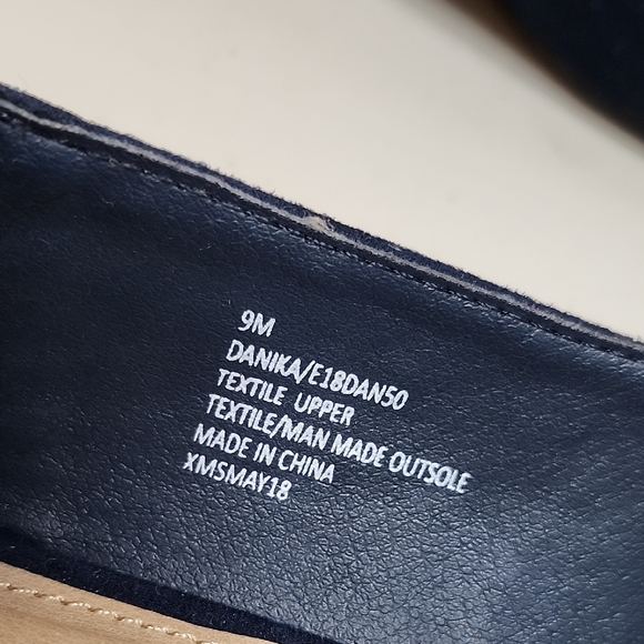 Esprit Navy Flats NEW - Picture 8 of 10